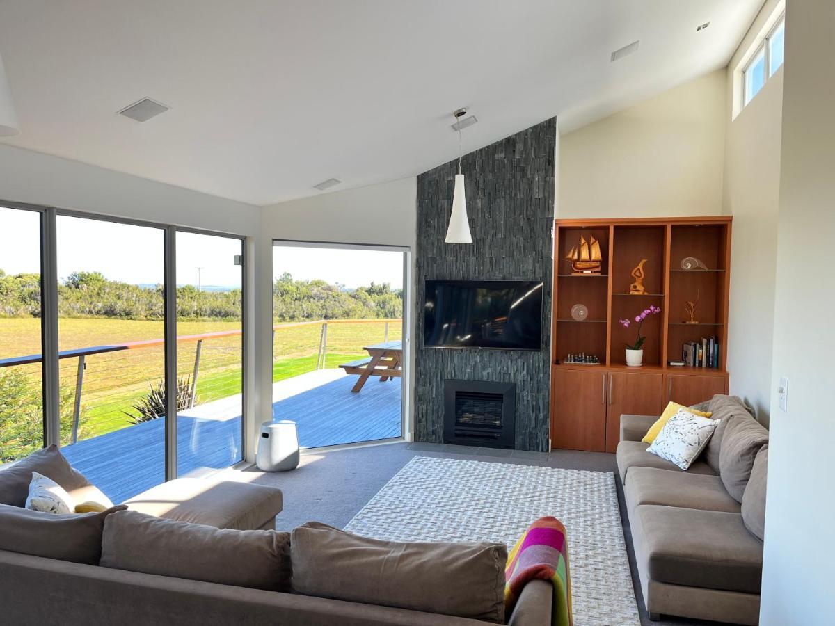 Villa Harbour Lookout Strahan Exterior foto